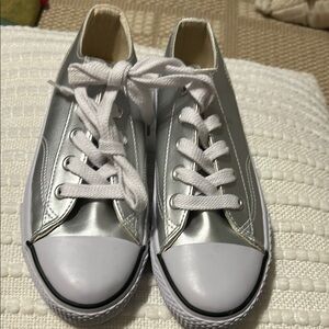Silver and White Low-Top Sneakers with Metallic Finish
